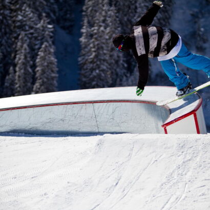 Snowboarden im Burton Snowpark